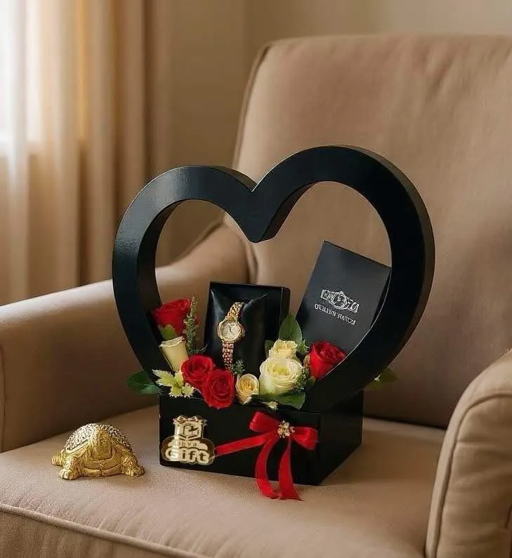 Heart box with a watch and roses